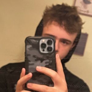 Meet your Posher, Christian